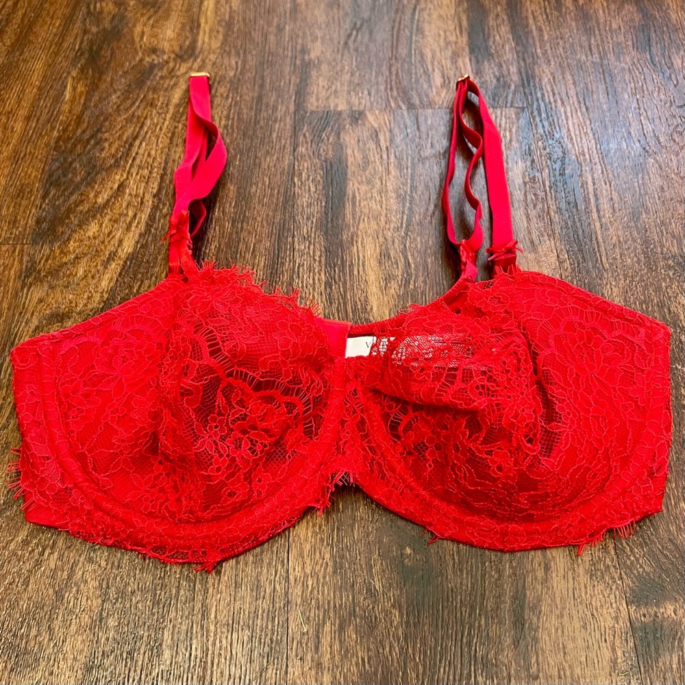 VS Red Lace Push Up Bra 36D